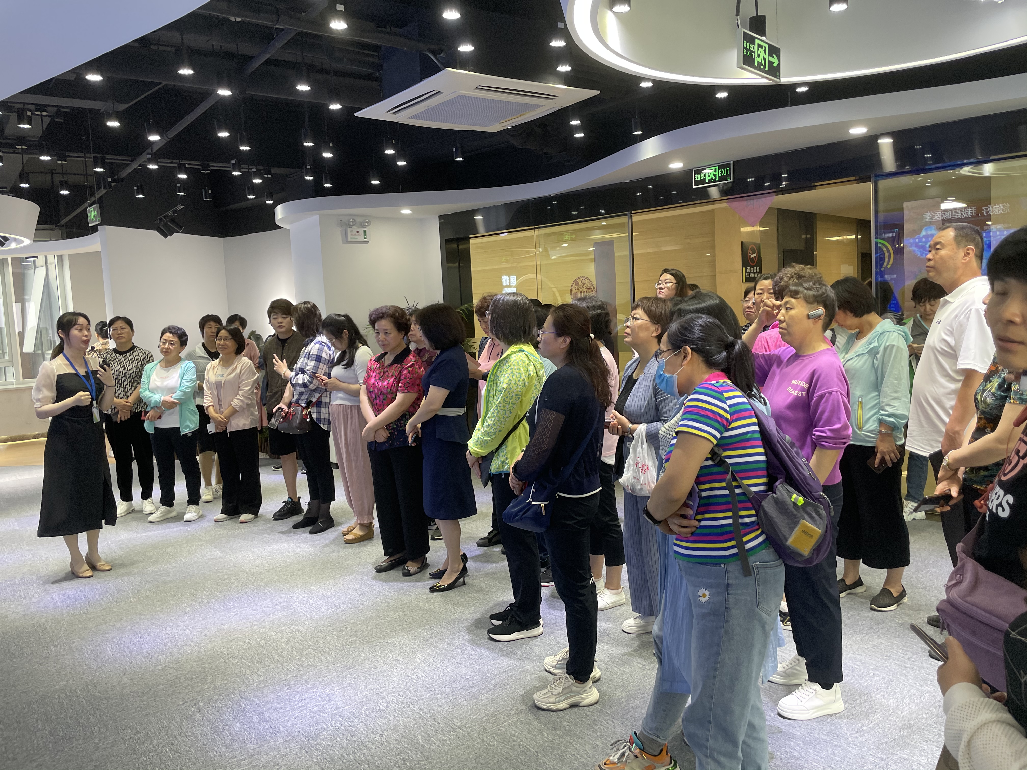 巾幗芳華，守護半邊天，健培迎來遠道而來的山西省美麗婦聯(lián)人