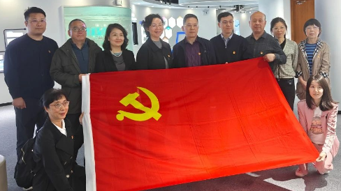 杭州市審計(jì)局黨組書記、局長(zhǎng)范飛一行蒞臨健培科技考察調(diào)研