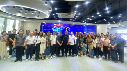 黃石市衛(wèi)健委黨組成員、副主任、市疾控局局長李京鶴一行蒞臨健培科技考察調(diào)研